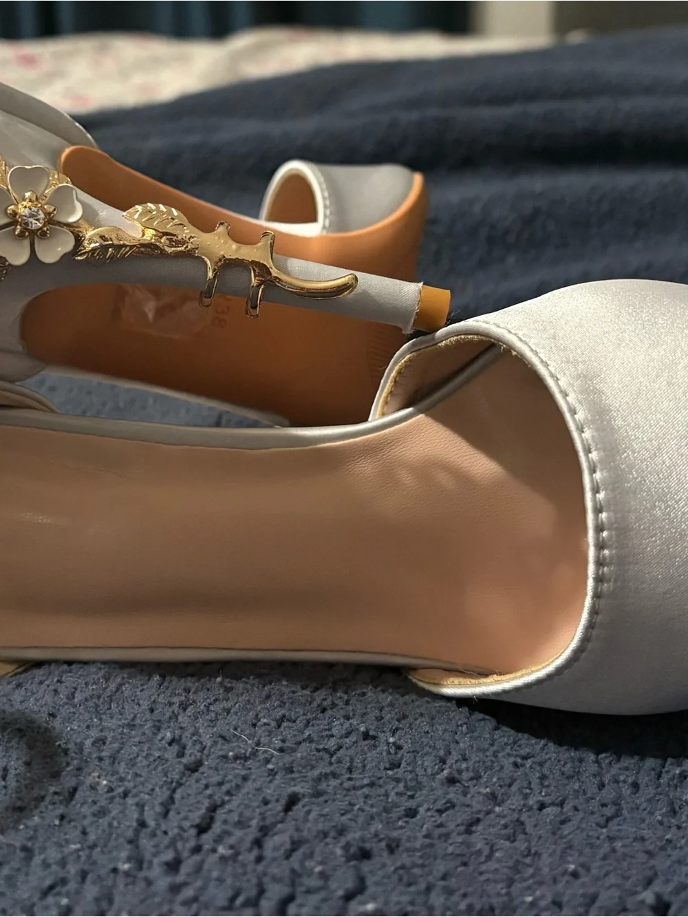 Others Follow chic silver